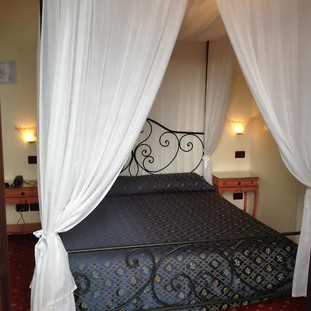 Hotel Atlanta Augustus