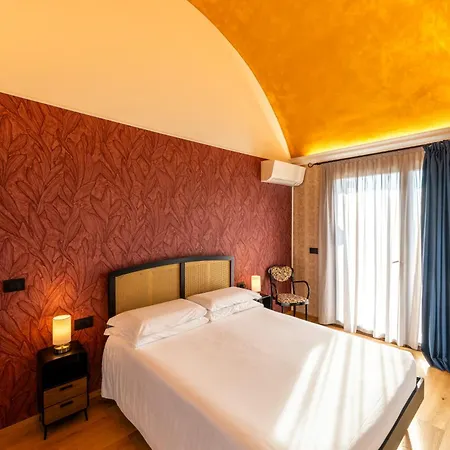 Atlanta Augustus Hotel 3*